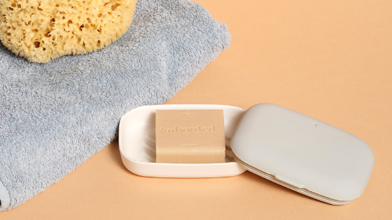 Comment conserver et transporter un shampoing solide qui mousse